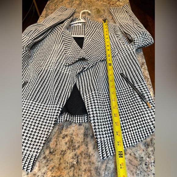 Calvin Klein Open Front Black & White Houndstooth Jacket. Size Small. EUC - Picture 6 of 11